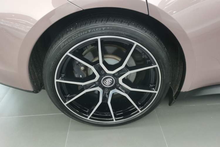 Used Porsche Taycan 2022-Year Updated Taycan Exterior 5
