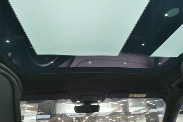 Used Porsche Taycan 2022-Year Updated Taycan Headliner
