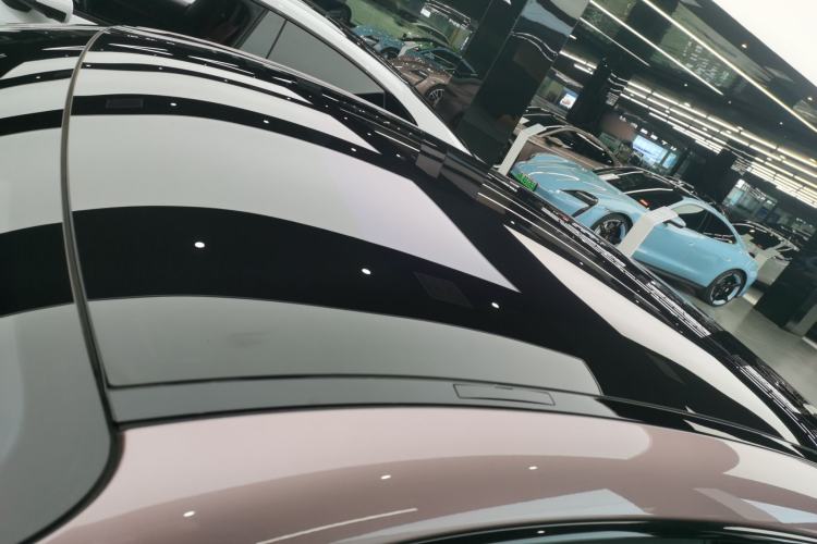 Used Porsche Taycan 2022-Year Updated Taycan Roof