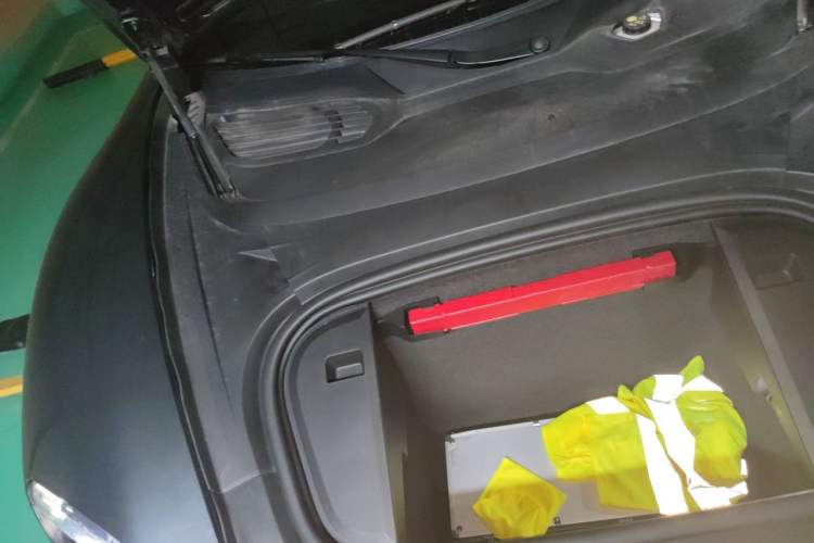 Used Porsche Taycan 2022-Year Updated Taycan Engine Bay Right