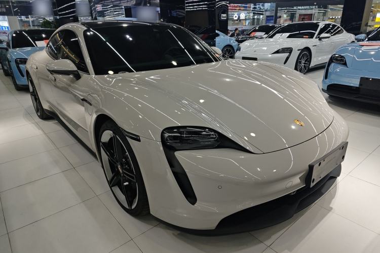 Used Porsche Taycan 2022 Taycan Front Right 45 Deg