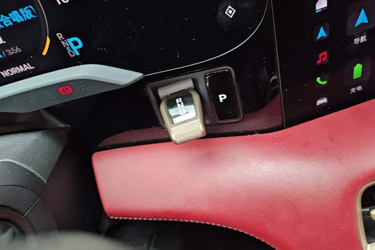 Used Porsche Taycan 2022-Year Updated Taycan Gear Lever