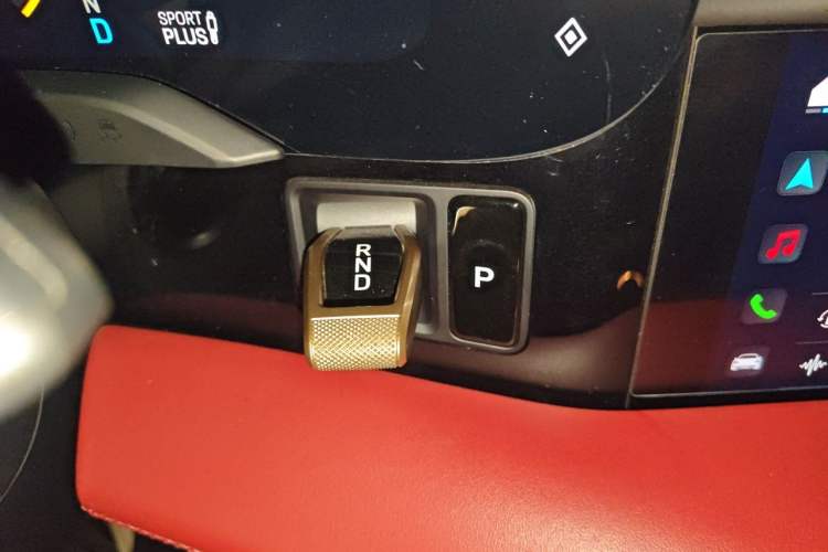 Used Porsche Taycan 2022-Year Updated Taycan Gear Lever
