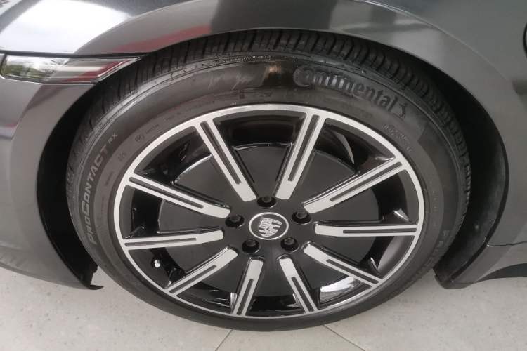 Used Porsche Taycan 2022 Taycan Left Front Wheel Hub