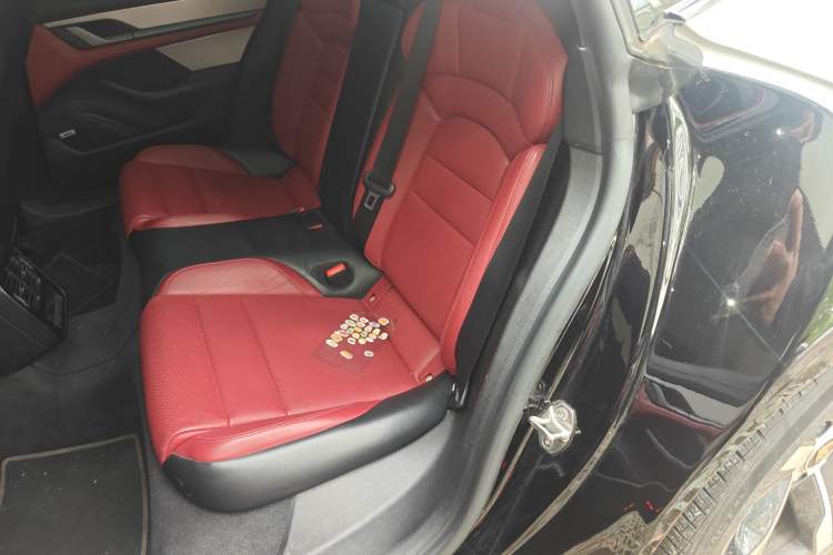 Used Porsche Taycan 2022 Taycan Left Rear Seat