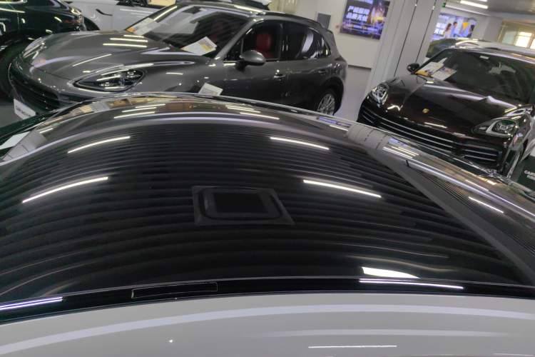 Used Porsche Taycan 2022-Year Updated Taycan Roof