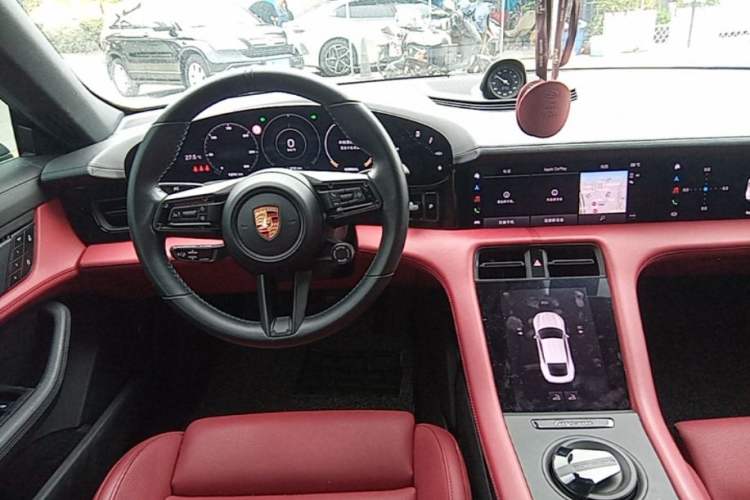 Used Porsche Taycan 2022-Year Updated Taycan Steering Wheel