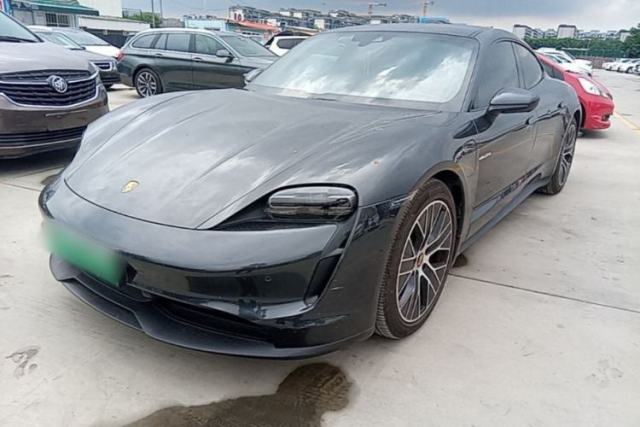 Used Porsche Taycan 2022-Year Updated Taycan