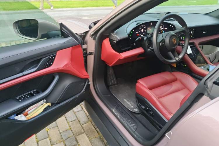 Used Porsche Taycan 2022-Year Updated Taycan Driver Seat