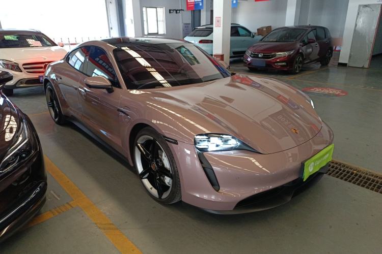 Used Porsche Taycan 2022 Taycan Front Right 45 Deg