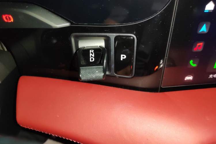 Used Porsche Taycan 2022-Year Updated Taycan Gear Lever