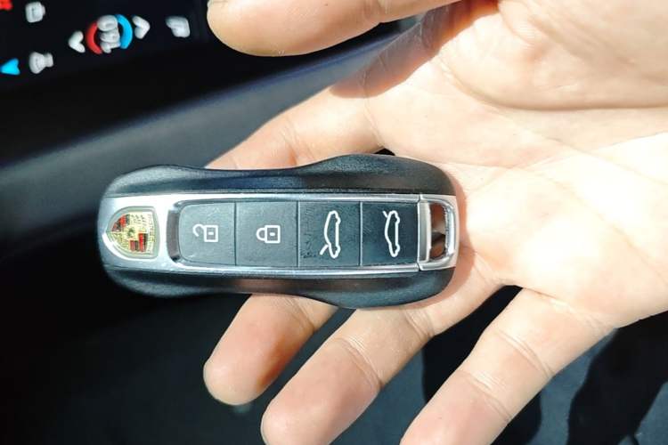 Used Porsche Taycan 2022 Taycan 4 Cross Turismo Vehicle Key