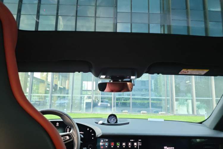 Used Porsche Taycan 2022-Year Updated Taycan Headliner