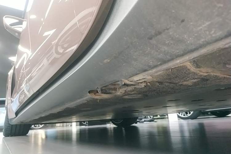 Used Porsche Taycan 2022 Taycan Left Side Sill