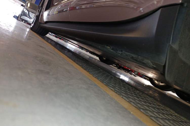 Used Porsche Taycan 2022 Taycan Left Side Sill