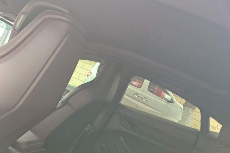 Used Porsche Taycan 2022-Year Updated Taycan Headliner