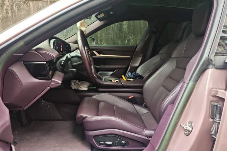 Used Porsche Taycan 2022 Taycan Left Front Seat