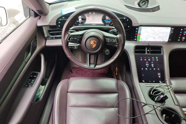 Used Porsche Taycan 2022-Year Updated Taycan Steering Wheel