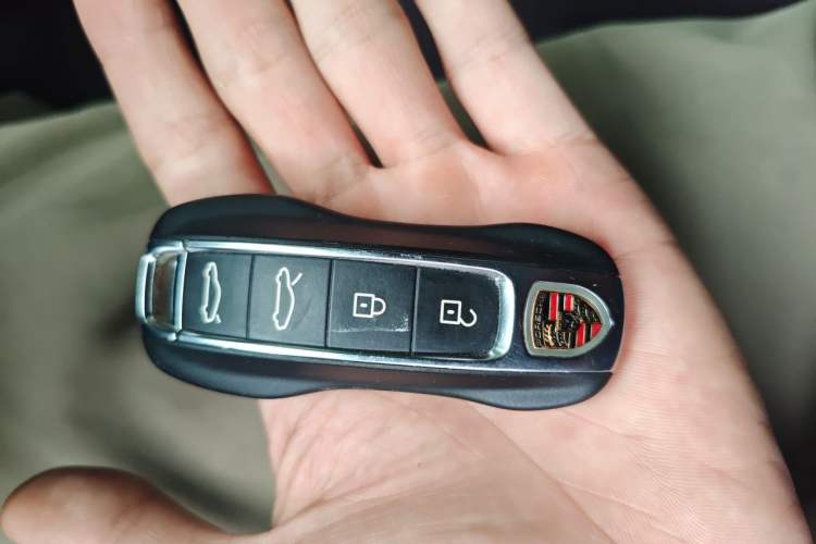 Used Porsche Taycan 2022 Taycan Vehicle Key