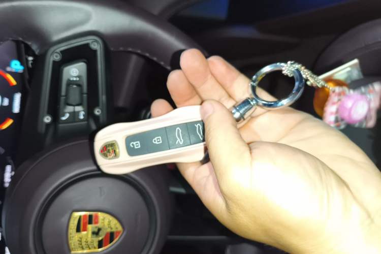 Used Porsche Taycan 2022 Taycan Vehicle Key