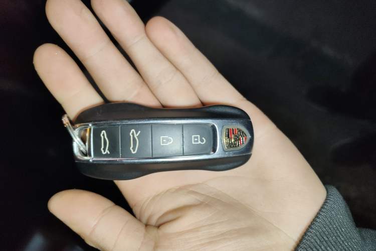 Used Porsche Taycan 2022 Taycan Vehicle Key