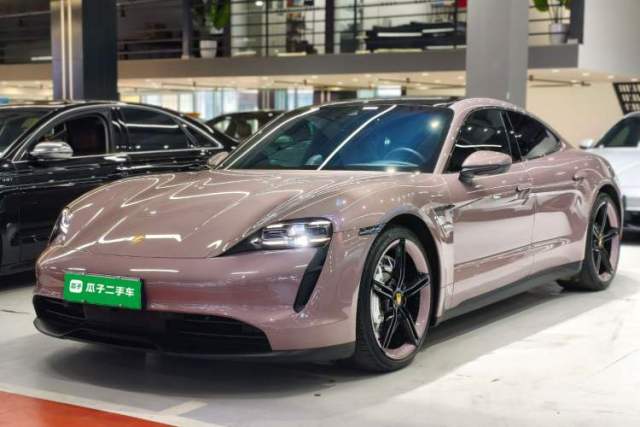 Used Porsche Taycan 2022-Year Updated Taycan