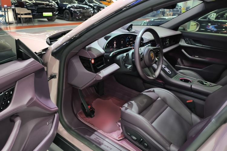 Used Porsche Taycan 2022-Year Updated Taycan Driver Seat