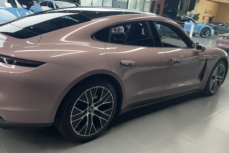 Used Porsche Taycan 2022-Year Updated Taycan Exterior 2