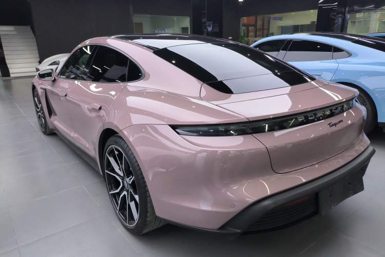 Used Porsche Taycan 2022-Year Updated Taycan Exterior 3
