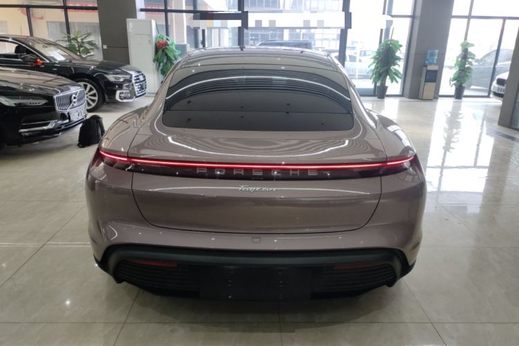Used Porsche Taycan 2022-Year Updated Taycan Exterior 4