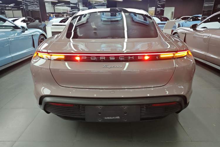 Used Porsche Taycan 2022-Year Updated Taycan Exterior 4