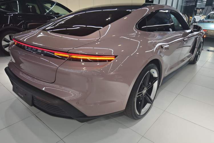 Used Porsche Taycan 2022-Year Updated Taycan Exterior 5