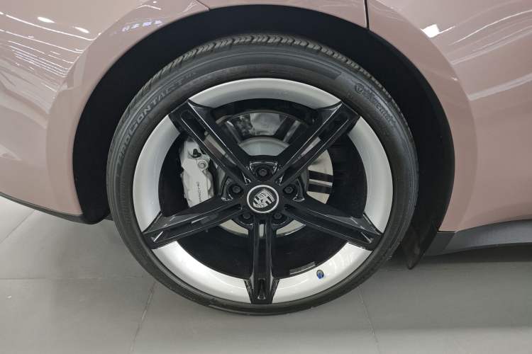 Used Porsche Taycan 2022-Year Updated Taycan Exterior 8