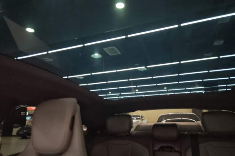 Used Porsche Taycan 2022-Year Updated Taycan Headliner