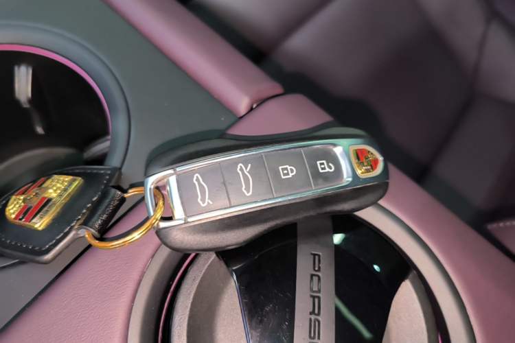 Used Porsche Taycan 2022-Year Updated Taycan Interior 1