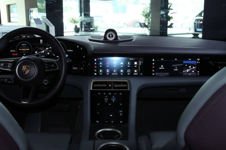 Used Porsche Taycan 2022-Year Updated Taycan Interior 1