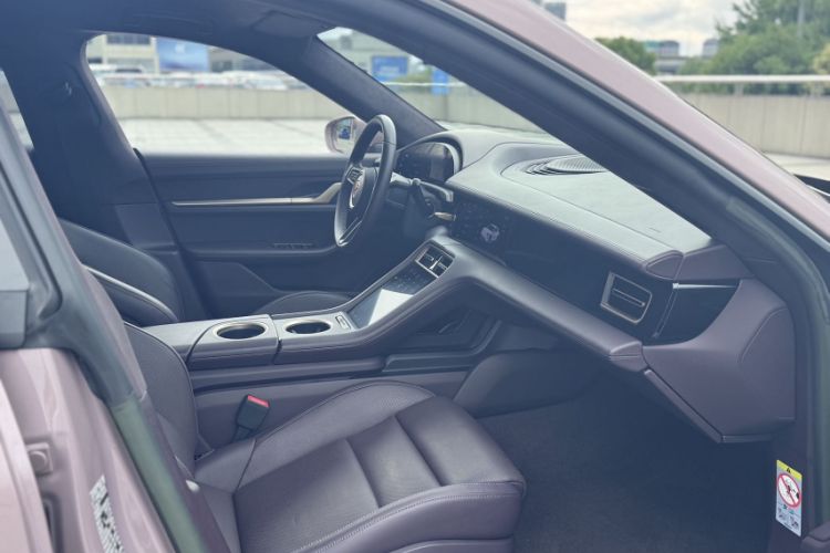 Used Porsche Taycan 2022 Taycan 4 Cross Turismo Interior 7