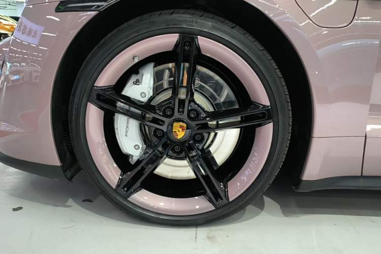 Used Porsche Taycan 2022-Year Updated Taycan Left Front Wheel Hub