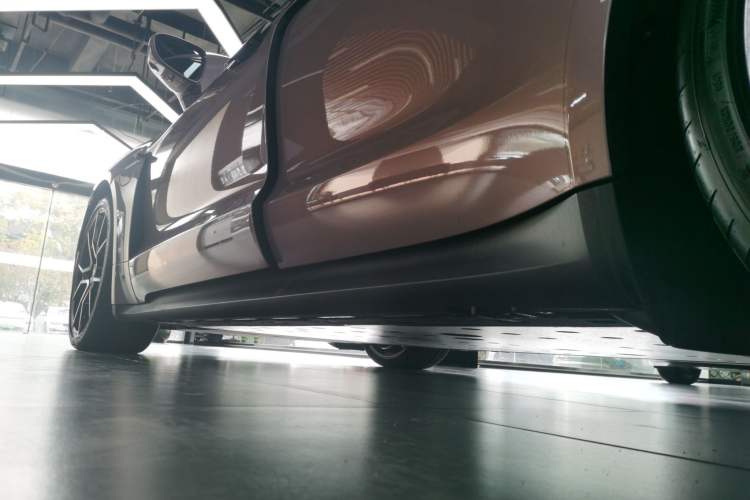 Used Porsche Taycan 2022 Taycan Left Side Sill