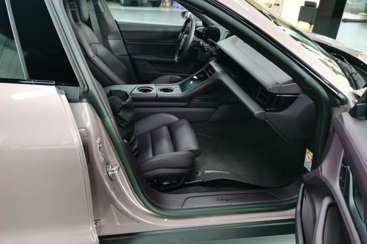 Used Porsche Taycan 2022 Taycan Right Front Seat