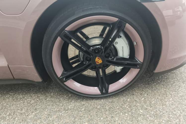 Used Porsche Taycan 2022 Taycan Right Front Wheel Hub