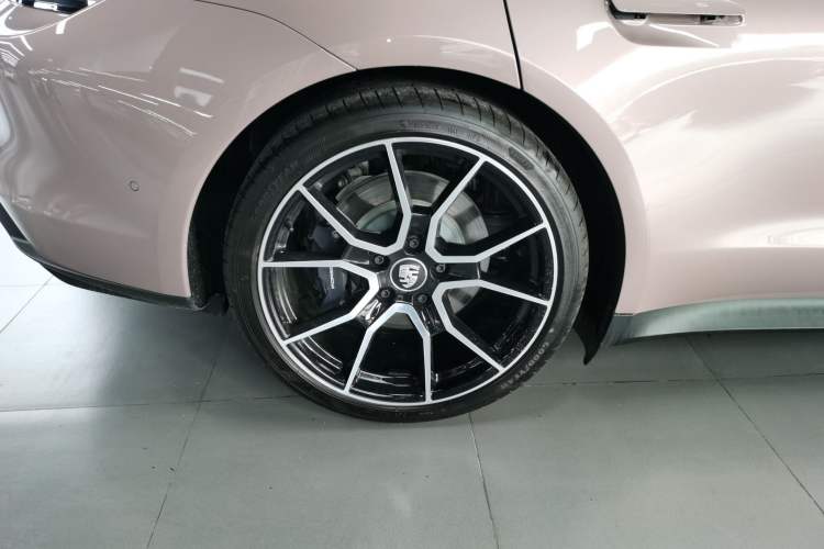 Used Porsche Taycan 2022 Taycan Right Rear Wheel Hub