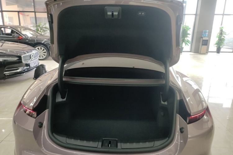 Used Porsche Taycan 2022-Year Updated Taycan Trunk