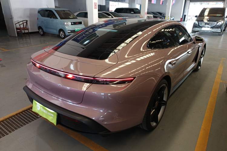 Used Porsche Taycan 2022 Taycan Rear Right 45 Deg