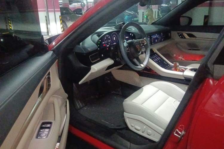 Used Porsche Taycan 2022-Year Updated Taycan Driver Seat