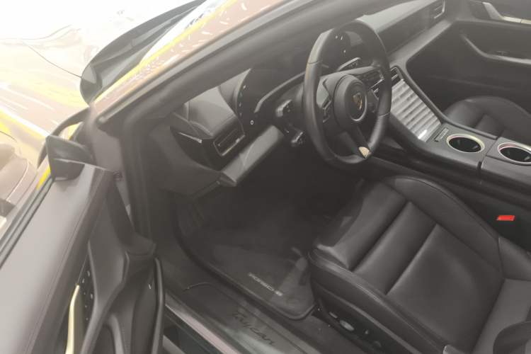 Used Porsche Taycan 2022-Year Updated Taycan Driver Seat