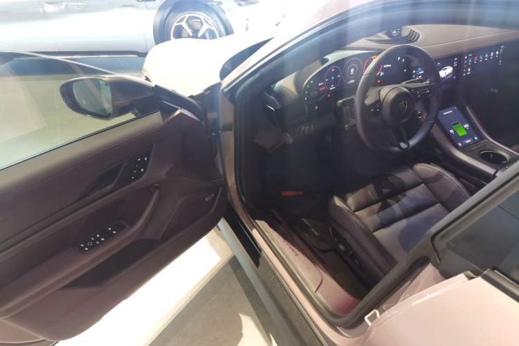 Used Porsche Taycan 2022 Taycan Driver Seat