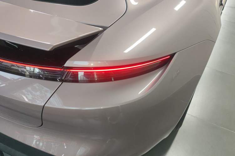 Used Porsche Taycan 2022 Taycan Exterior 6