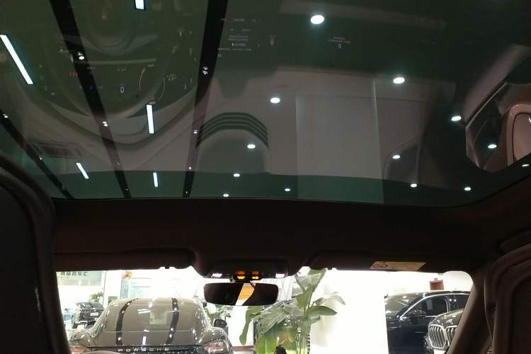 Used Porsche Taycan 2022-Year Updated Taycan Headliner