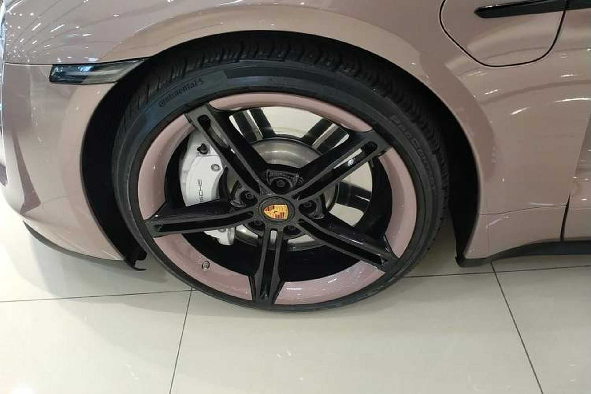 Used Porsche Taycan 2022-Year Updated Taycan Left Front Wheel Hub